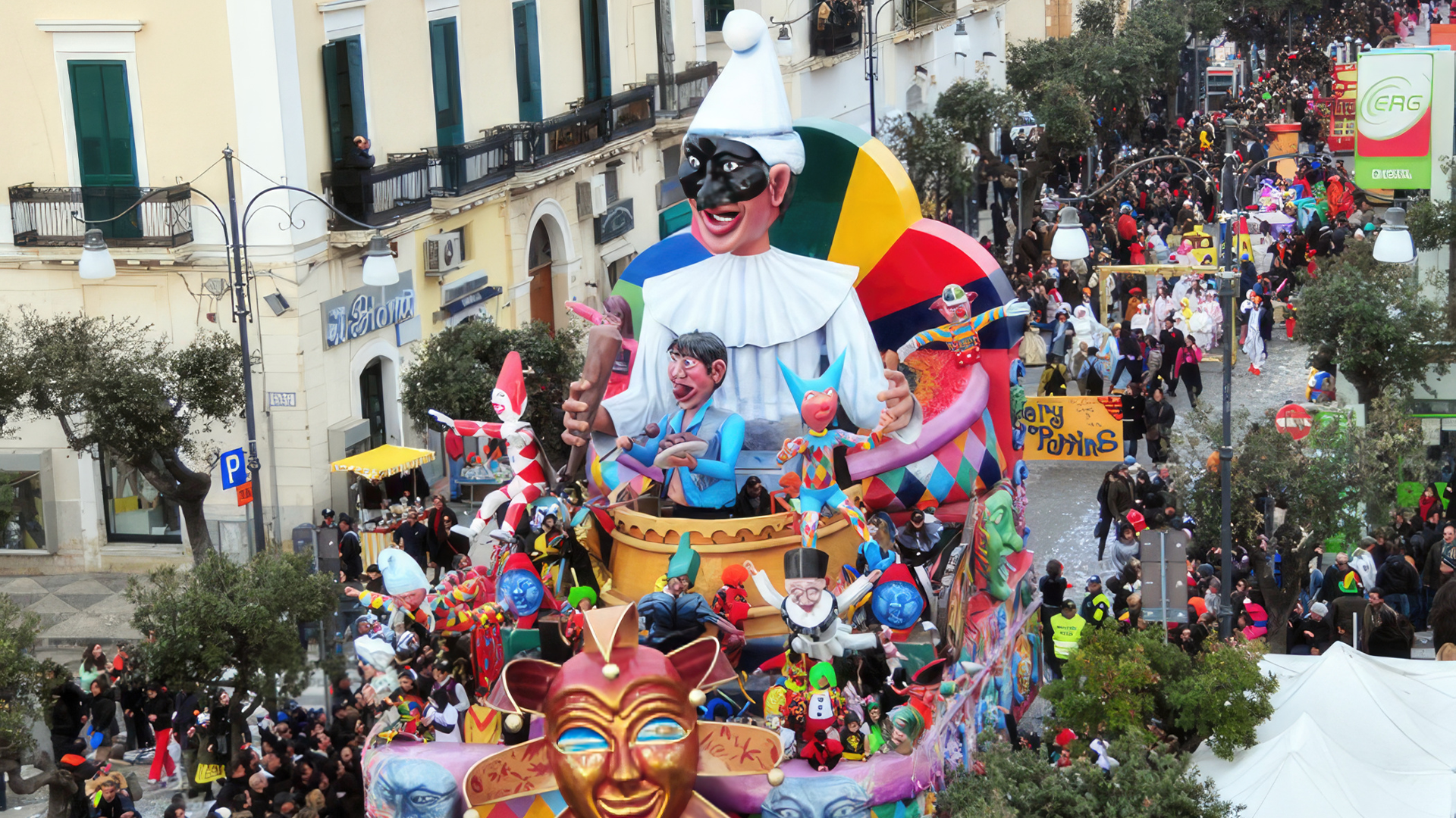 Il carnevale gallipolino: colori, tradizione e allegria nel cuore del Salento